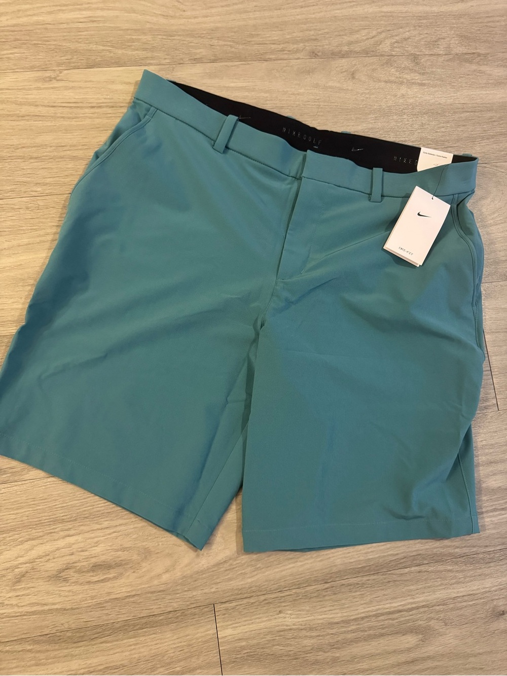 Nike Men’s Teal Athletic Flat-Front Shorts